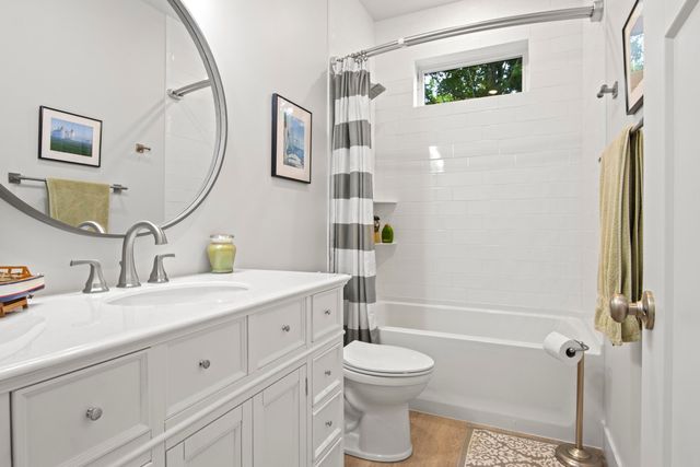 1583 S Cherry Blossom Lane, Suttons Bay Twp, MI 49682