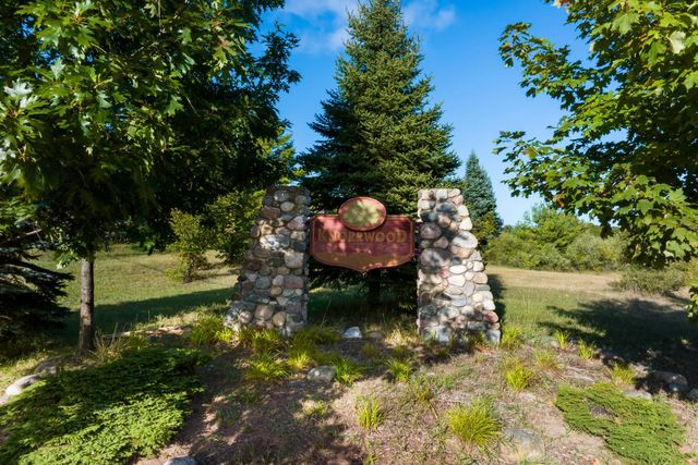 1583 S Cherry Blossom Lane, Suttons Bay Twp, MI 49682