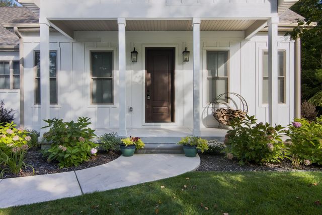 1583 S Cherry Blossom Lane, Suttons Bay Twp, MI 49682