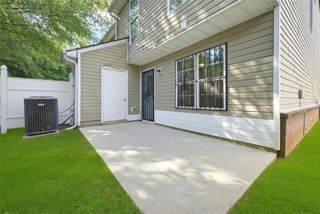1934 Grove Way, Hampton, GA 30228