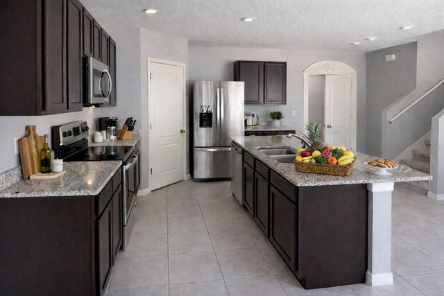 1760 POINT O WOODS COURT, Mount Dora, FL 32757