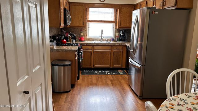 1904 Cherryvale Court, Toms River, NJ 08755