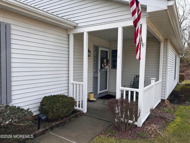 1904 Cherryvale Court, Toms River, NJ 08755