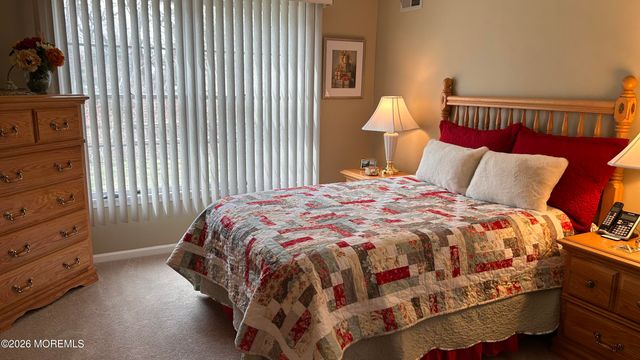 1904 Cherryvale Court, Toms River, NJ 08755