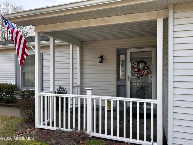 1904 Cherryvale Court, Toms River, NJ 08755