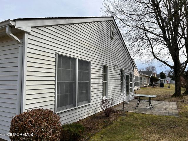 1904 Cherryvale Court, Toms River, NJ 08755