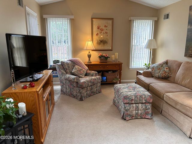 1904 Cherryvale Court, Toms River, NJ 08755