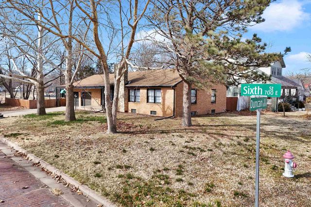 720 E 6th, Newton, KS 67114