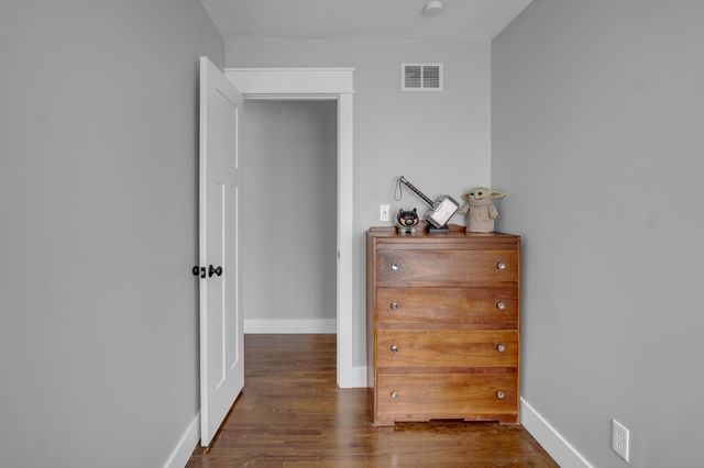 720 E 6th, Newton, KS 67114