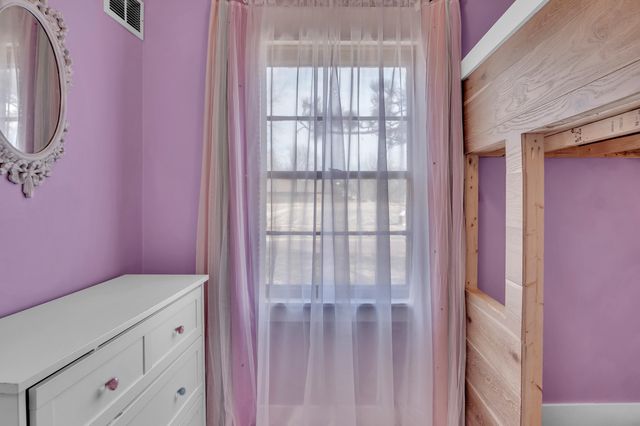 720 E 6th, Newton, KS 67114