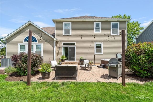 552 Yellowstone Lane, Yorkville, IL 60560