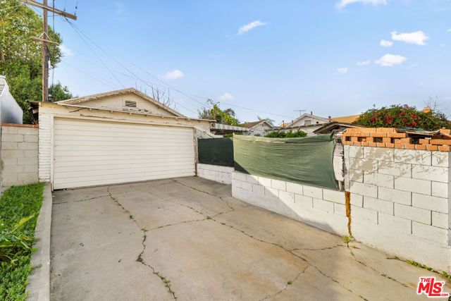 2000 W 75th Street, Los Angeles, CA 90047