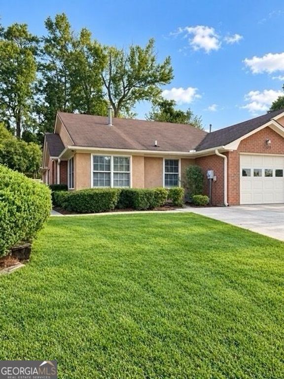 7109 Woodridge Lane, Union City, GA 30291 — exterior