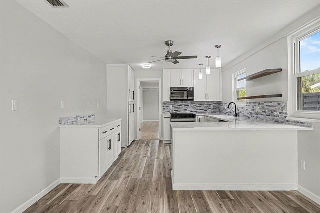 580 RUSSELL STREET, Longboat Key, FL 34228