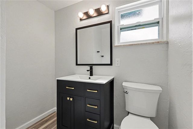 580 RUSSELL STREET, Longboat Key, FL 34228