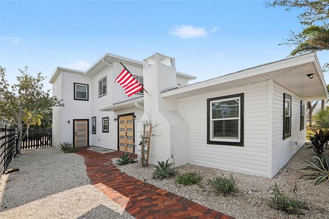 580 RUSSELL STREET, Longboat Key, FL 34228