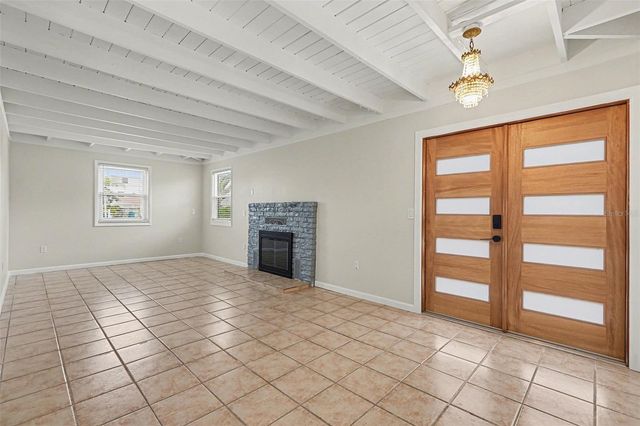 580 RUSSELL STREET, Longboat Key, FL 34228