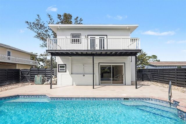 580 RUSSELL STREET, Longboat Key, FL 34228