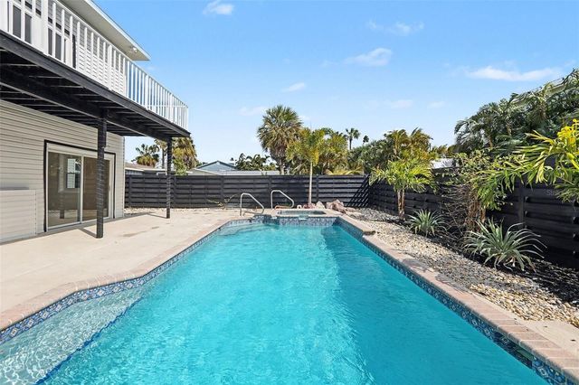 580 RUSSELL STREET, Longboat Key, FL 34228