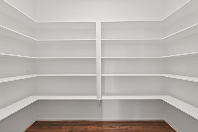 10949 Cannes Memorial Drive, Houston, TX 77043