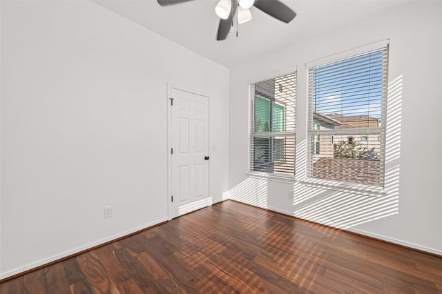 10949 Cannes Memorial Drive, Houston, TX 77043