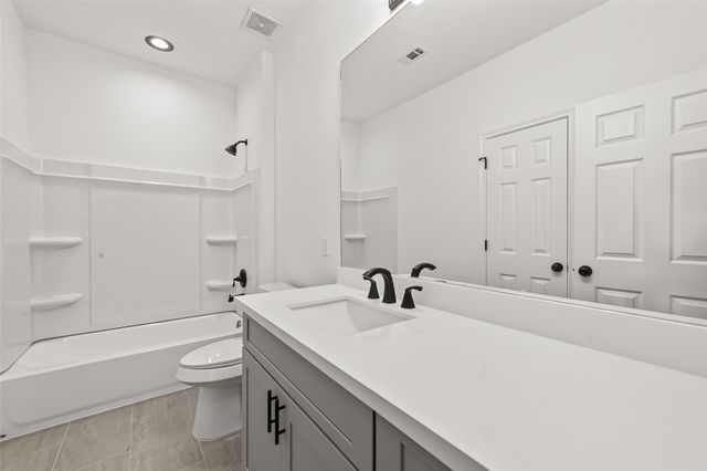 10949 Cannes Memorial Drive, Houston, TX 77043