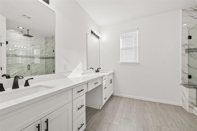 10949 Cannes Memorial Drive, Houston, TX 77043