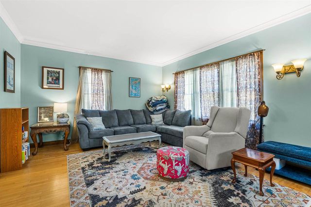 59 BOWEN STREET, Oshkosh, WI 54901