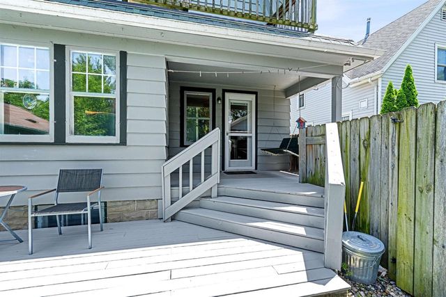 59 BOWEN STREET, Oshkosh, WI 54901