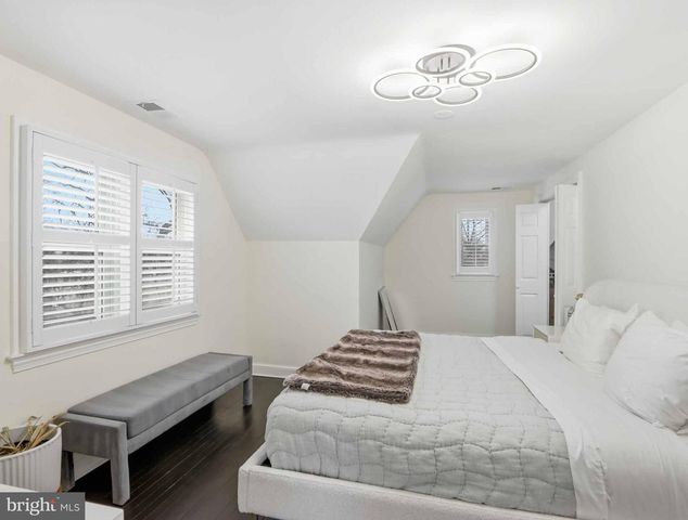 908 DAVIS AVE, Takoma Park, MD 20912