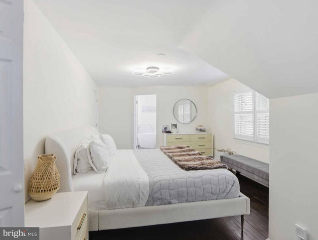 908 DAVIS AVE, Takoma Park, MD 20912