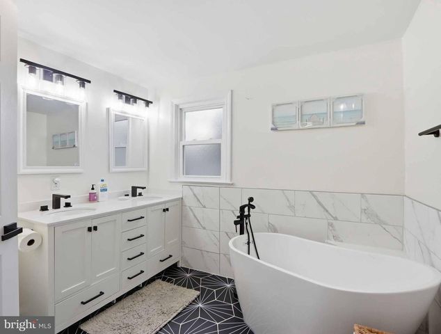 908 DAVIS AVE, Takoma Park, MD 20912