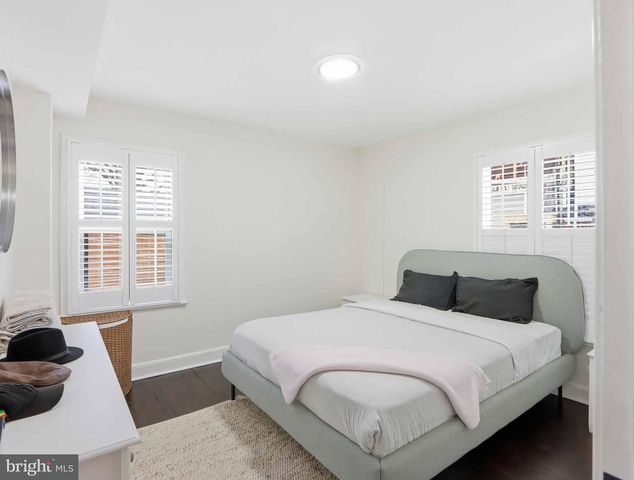 908 DAVIS AVE, Takoma Park, MD 20912