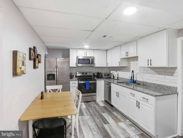 908 DAVIS AVE, Takoma Park, MD 20912