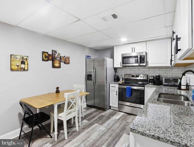 908 DAVIS AVE, Takoma Park, MD 20912