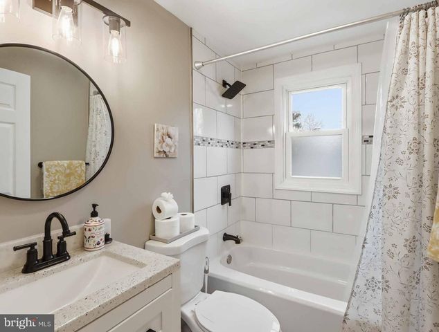 908 DAVIS AVE, Takoma Park, MD 20912