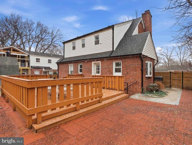 908 DAVIS AVE, Takoma Park, MD 20912