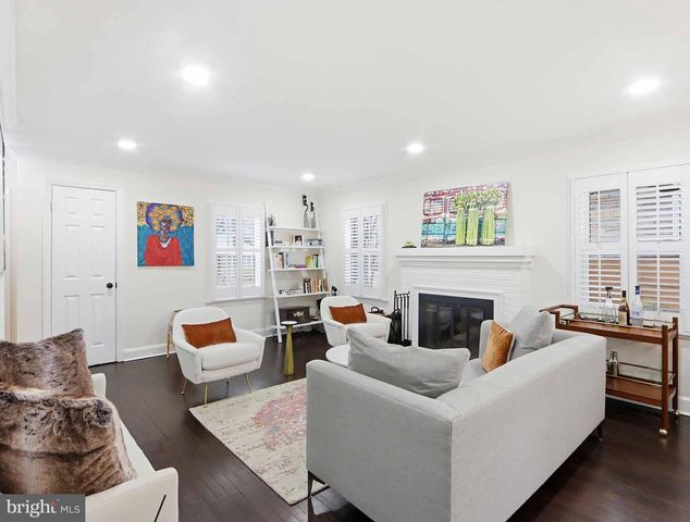 908 DAVIS AVE, Takoma Park, MD 20912