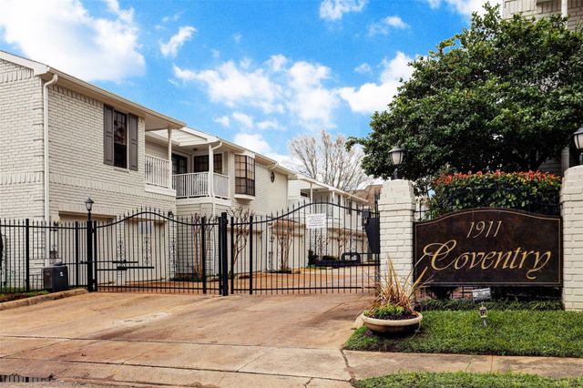1911 Bering 8, Houston, TX 77057