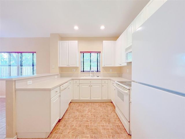 2132 NW 75th Way, Pembroke Pines, FL 33024