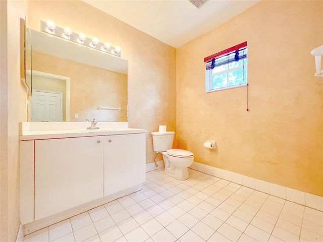 2132 NW 75th Way, Pembroke Pines, FL 33024