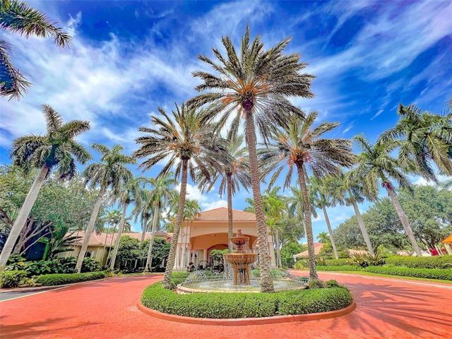 2132 NW 75th Way, Pembroke Pines, FL 33024