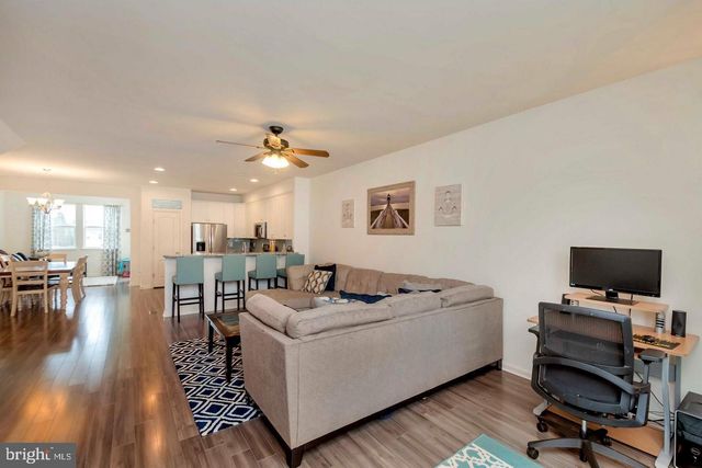 1418 HUDGINS FARM CIR, Fredericksburg, VA 22408