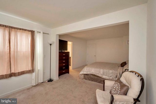 1418 HUDGINS FARM CIR, Fredericksburg, VA 22408