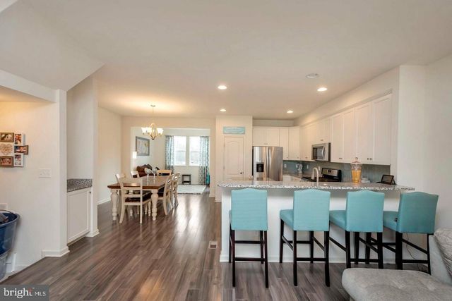 1418 HUDGINS FARM CIR, Fredericksburg, VA 22408