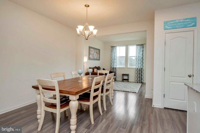 1418 HUDGINS FARM CIR, Fredericksburg, VA 22408