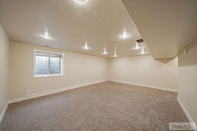 2735 N Waverly Road, Idaho Falls, ID 83401