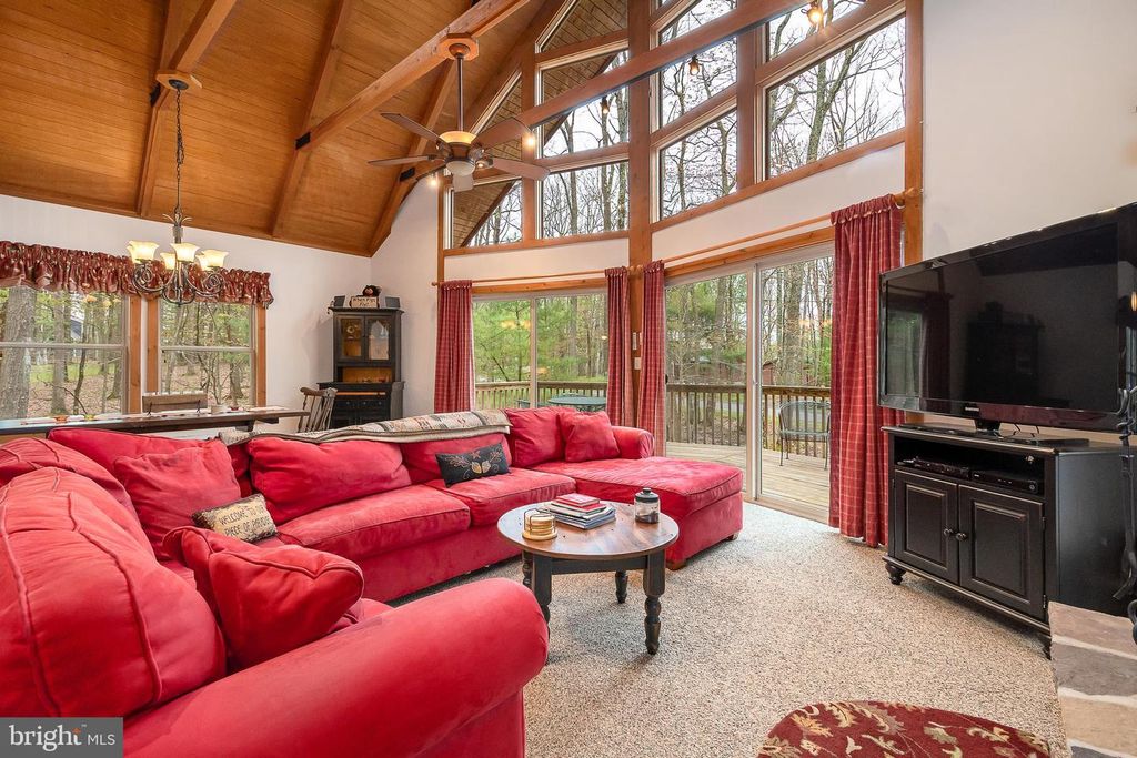 Image 11 of property listing at 392 DEER RUN LN, Swanton, MD 21561
