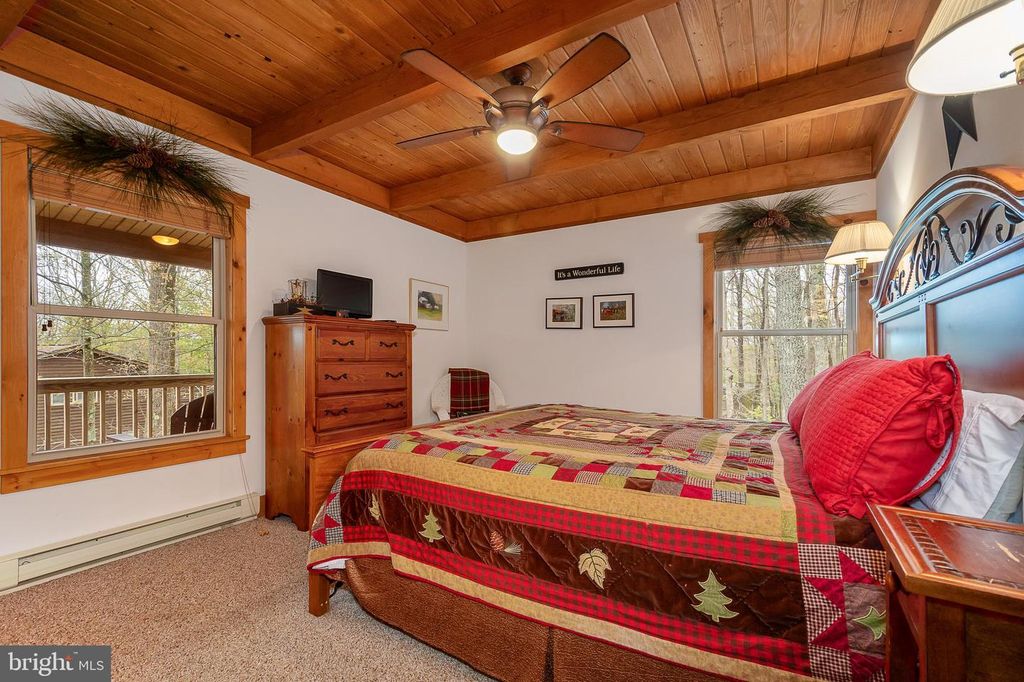 Image 18 of property listing at 392 DEER RUN LN, Swanton, MD 21561