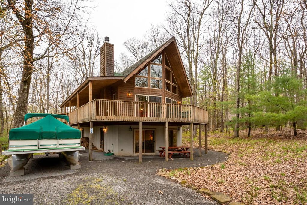 Image 2 of property listing at 392 DEER RUN LN, Swanton, MD 21561